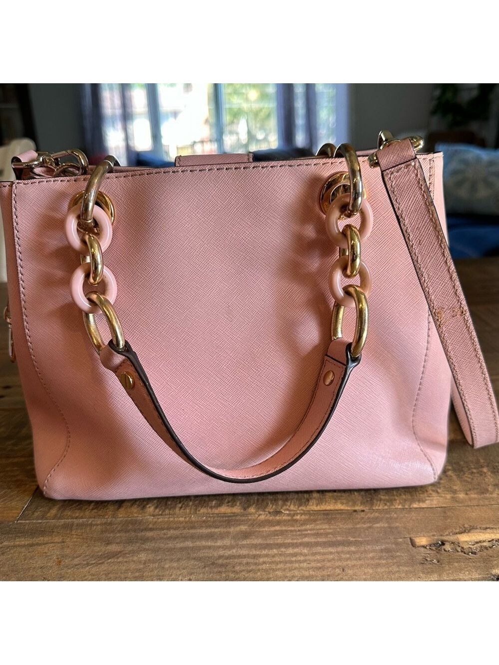 Michael Kors Cynthia Ballet Pink Leather Crossbody Bag - Picture 2 of 8